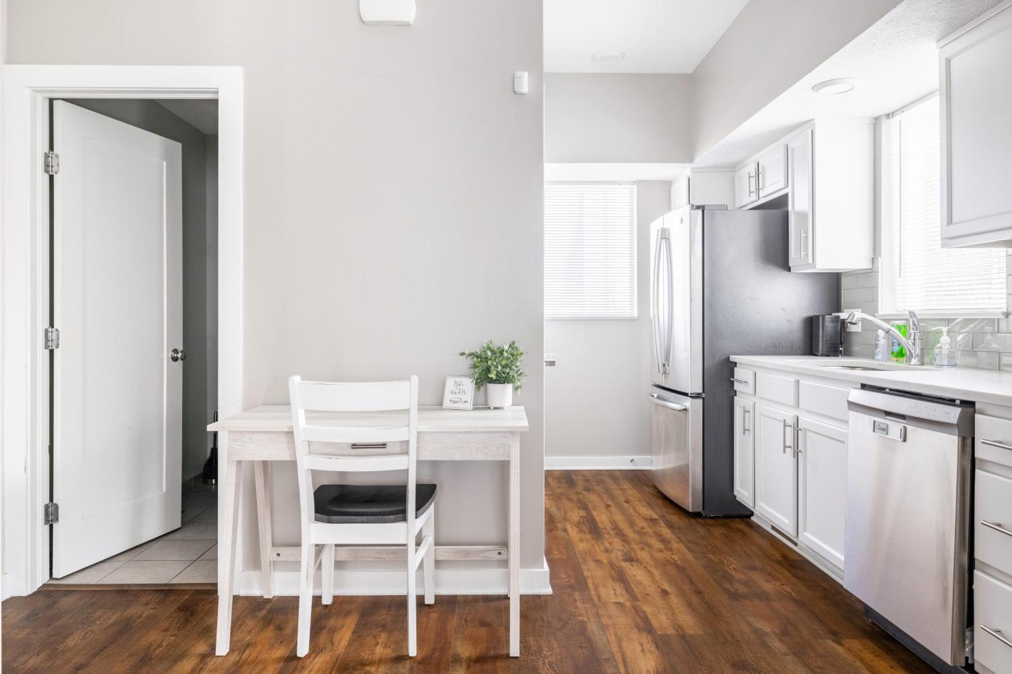 Luxury Downtown Townhome Unit 13 Cleveland Exterior photo