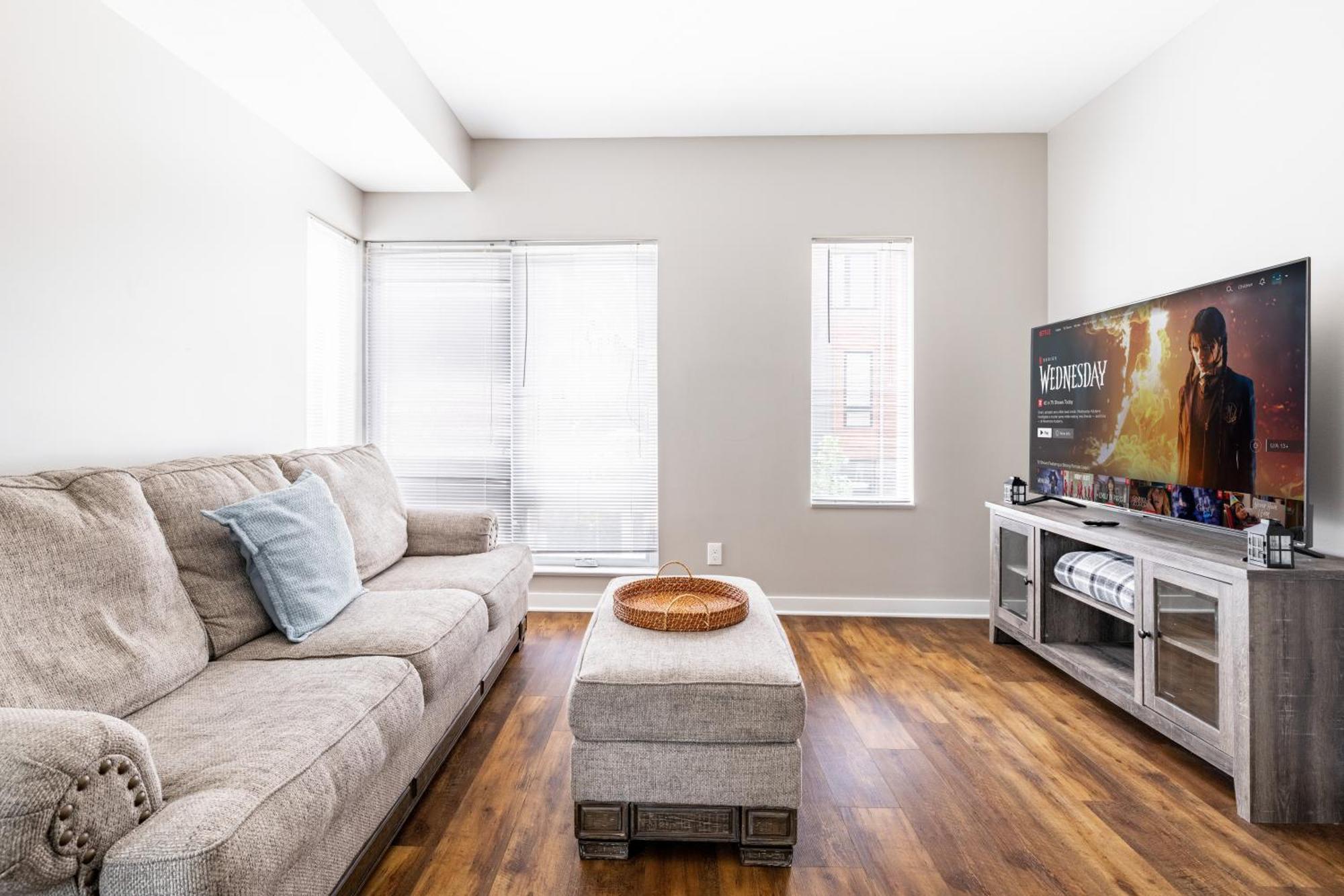 Luxury Downtown Townhome Unit 13 Cleveland Exterior photo