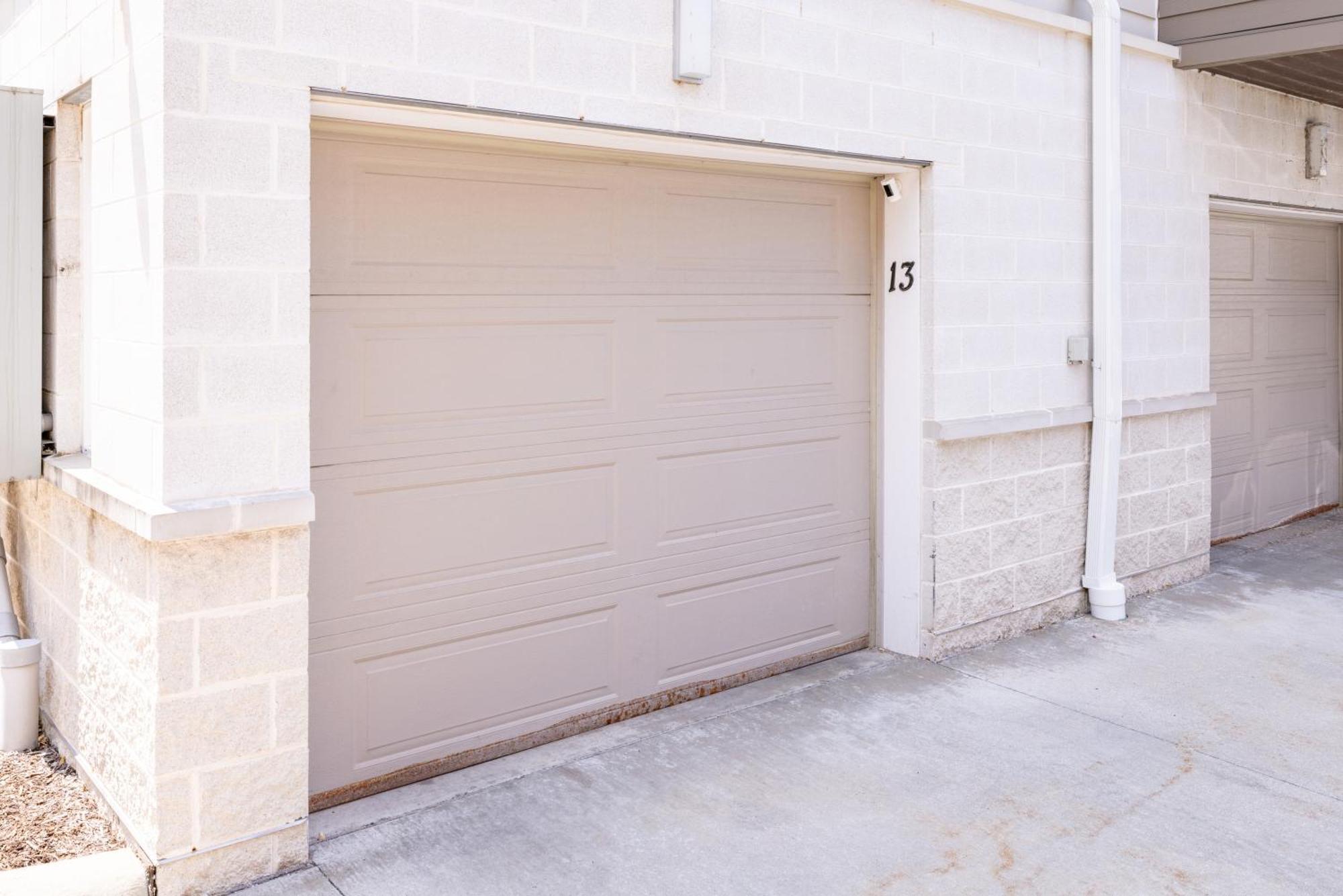 Luxury Downtown Townhome Unit 13 Cleveland Exterior photo